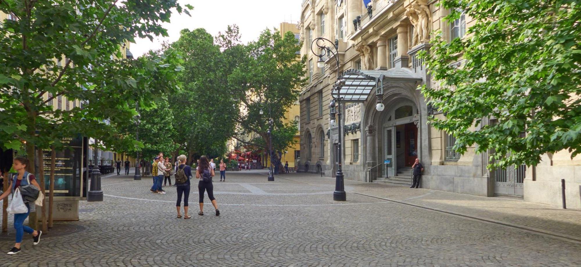 Fewo Oktogon Budapeste Exterior foto