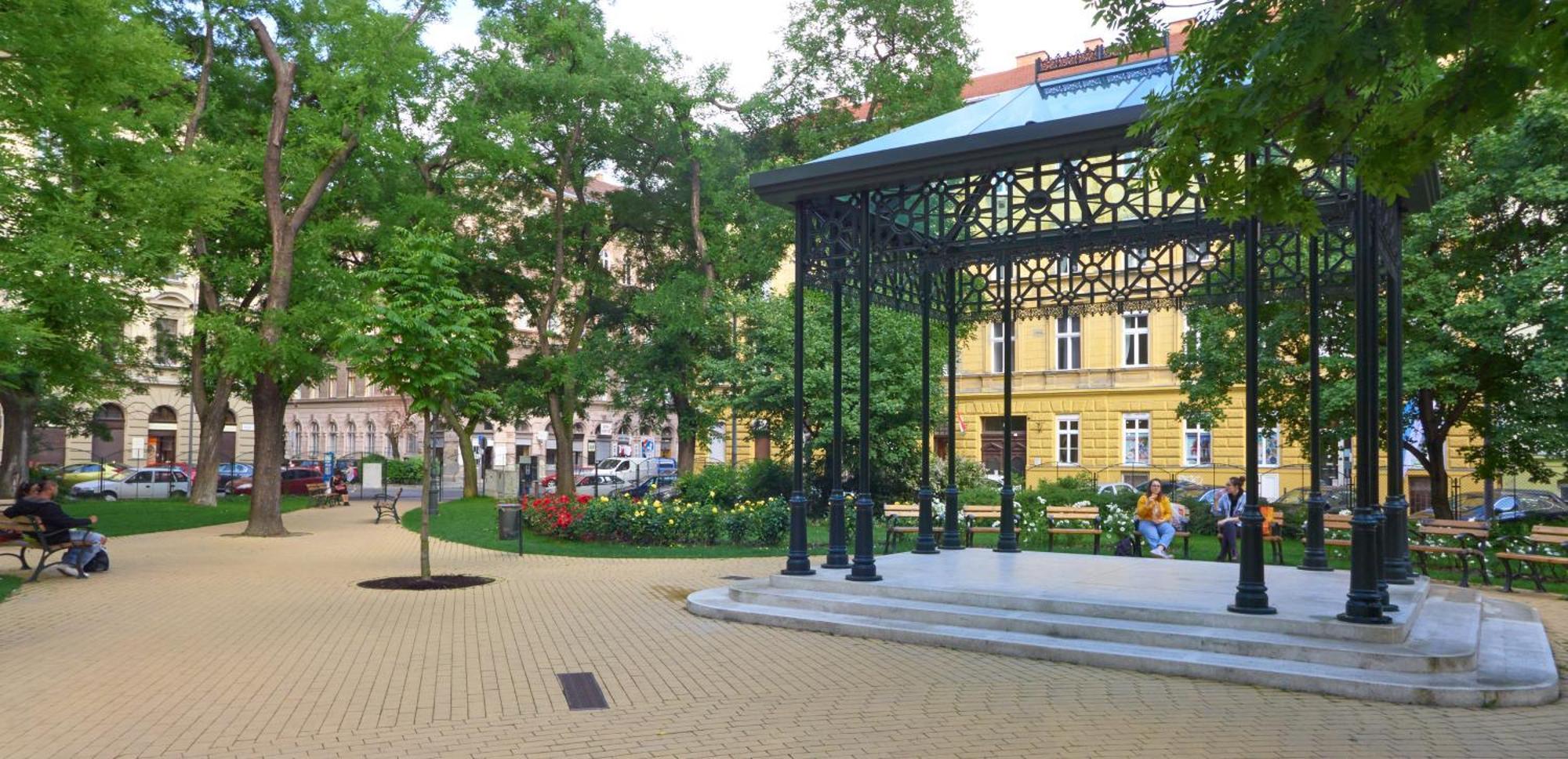 Fewo Oktogon Budapeste Exterior foto